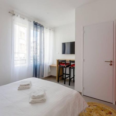 La chambre Liberté 1, SDB privative et TV, Cuisine Salon Partagés, confort et hypercentre Brest Esterno foto