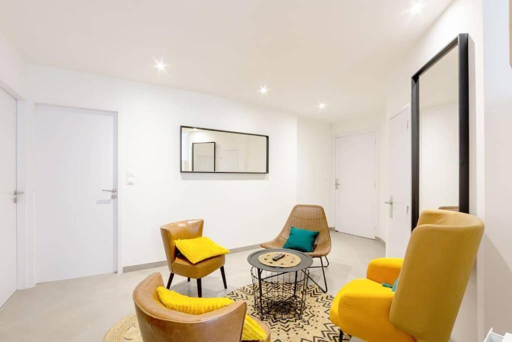 La chambre Liberté 1, SDB privative et TV, Cuisine Salon Partagés, confort et hypercentre Brest Esterno foto